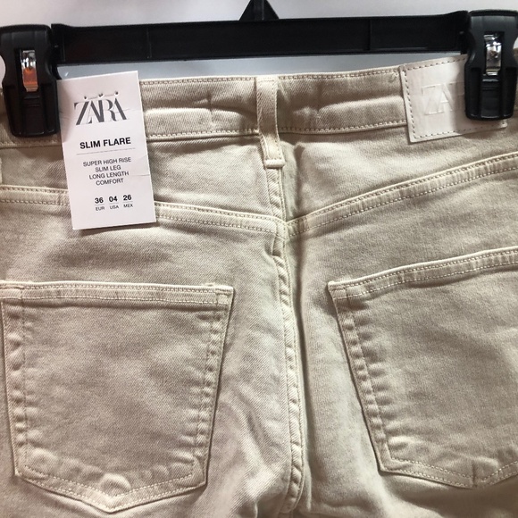 ๐๐๐ ZARA High Waisted Jeans w Slits, 4/36, NWT - Picture 9 of 12